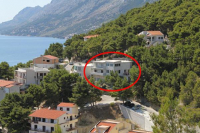 Apartments with a parking space Brela, Makarska - 6906